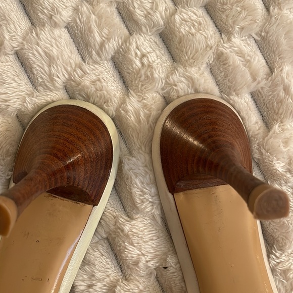 Gucci Monogram Chain Heels - Picture 10 of 12